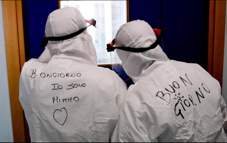 La mayoría de los pacientes se recupera en casa, lo que supone un alivio para los hospitales del país. EFE/C. Fusco