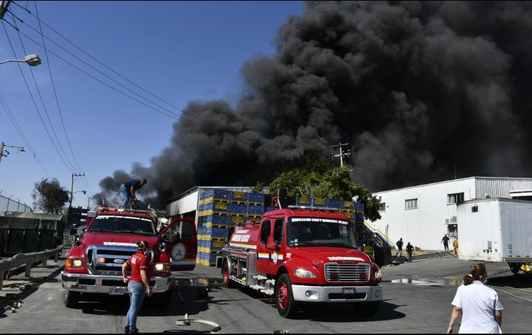 Hasta el momento se desconocen las causas por las cuales se incendió el pastizal. ESPECIAL / Protección Civil Jalisco