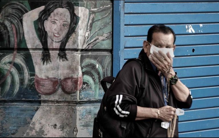 Remarcan que sólo corresponde solamente al Ejecutivo Federal la restricción o suspensión de actividades frente a la pandemia. EFE/J. Arguedas