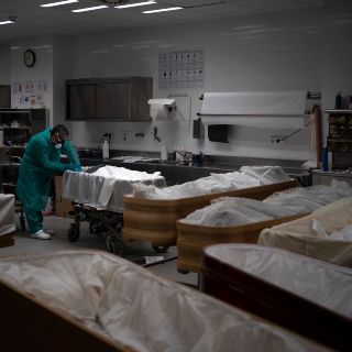 España supera la cifra de 19 mil muertos por COVID-19