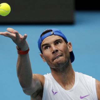 Rafael Nadal aceptaría jugar a puerta cerrada