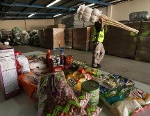 Si el donativo es de más de 30 kilos, personal del organismo asistencial acudirá al domicilio del benefactor a recogerlo. ESPECIAL / DIF Jalisco
