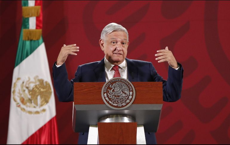 El Presidente aplaude al pueblo de México por ser solidario en tiempos de crisis. EFE / J. Méndez