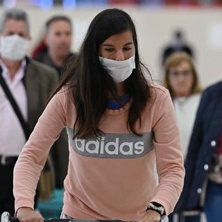 Hombre en Florida amenaza con disparar a quien no lleve cubrebocas