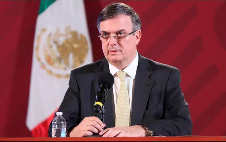 El secretario de Relaciones Exteriores (SRE) de México, Marcelo Ebrard, habla durante una conferencia de prensa en Palacio Nacional. EFE/J. Pazos