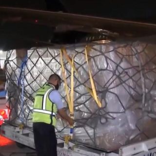 Llega a México tercer cargamento de China con insumos médicos