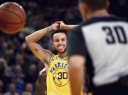 REDUCCIÓN. Steph Curry, el mejor pagado de la Liga, no recibirá los 40.2 MDD de su salario. AFP • E. Shaw
