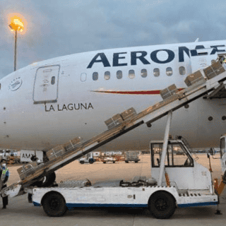 Cuarto vuelo con insumos médicos parte desde Shanghái a México