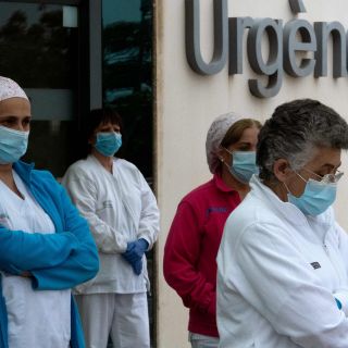 España registra cifra más baja de muertes diarias en un mes