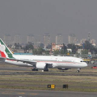 Avión presidencial llega en 15 días a México, anuncia López Obrador