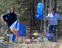 Un homenaje en memoria de Heather O'Brien, víctima del tiroteo, en una carretera en  Debert, Nueva Scotia. AP/The Canadian Press/A. Vaughan