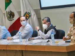 Miguel Riquelme se reunió hoy con alcaldes de la región norte para tratar las medidas por el coronavirus. TWITTER@mrikelme