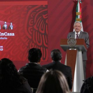 En México no hay periodismo profesional e independiente: López Obrador