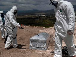 Fotogalería: Así entierran a muertos de coronavirus en Tijuana