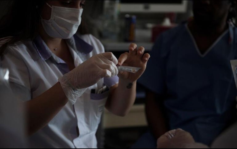 Madrid comenzó a reportar a los fallecidos en hospitales que tenían un diagnóstico clínico de coronavirus pero sin test porque entonces no había suficientes medios. EFE/J. de Rosa