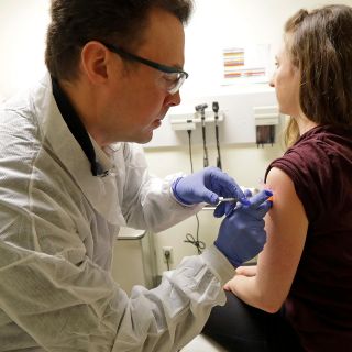 Proyecto de vacuna contra COVID-19 muestra resultados prometedores