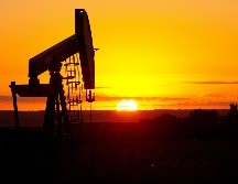 Los precios del oro negro siguen siendo bajos, por el colapso de la demanda debido a las restricciones decididas en todo el planeta para combatir la pandemia de COVID-19. AFP / ARCHIVO