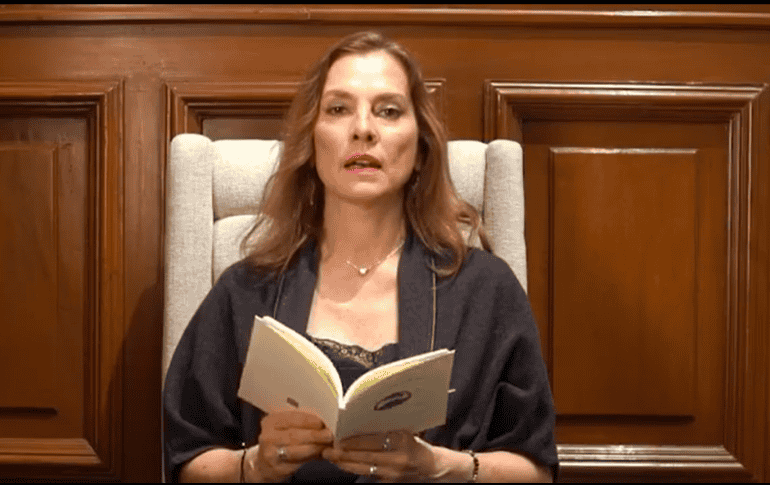 Beatriz Gutiérrez Müller ha recurrido a la literatura en los días de cuarentena para “viralizar la lectura”. INSTAGRAM / beatrizgutierrezmuller