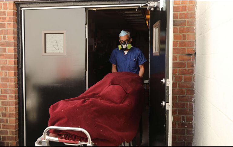 Agregan que la pandemia está lejos de terminar, aunque algunos países europeos parecen haber estabilizado o reducido el número de contagios. AFP / S. Platt / Getty Images