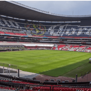 Cancha del estadio Azteca se beneficia del parón por COVID-19
