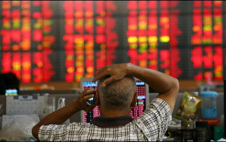 El estímulo fiscal valuado en dos billones de dólares que aprobó el Congreso estadounidense favoreció una jornada positiva. EFE/R. Yongrit