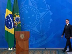 El presidente de Brasil, Jair Bolsonaro, ofrece una rueda de prensa este viernes, en Brasilia. EFE/J. Alves