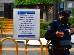 En redes sociales circuló la imagen del aviso colocado a las afueras del hospital. SUN/H. García