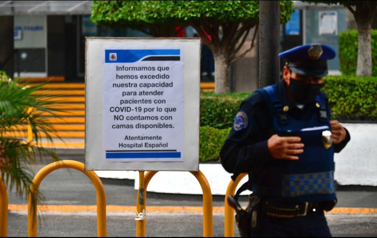En redes sociales circuló la imagen del aviso colocado a las afueras del hospital. SUN/H. García
