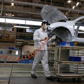 México, EU y Canadá alistan plan para reactivar sector automotriz