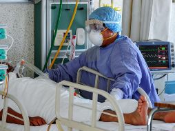 El número de pacientes intubados pasó de 265 a 685. AFP/ARCHIVO