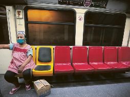 ACATARON MEDIDAS. En Jalisco se redujo 62% la movilidad de la ciudadanía, más que en la Ciudad de México (57%) y Guanajuato (55%), de acuerdo con el Gobierno federal. En la imagen, el Tren Eléctrico en Guadalajara luce semivacío. EL INFORMADOR • F. ATILANO