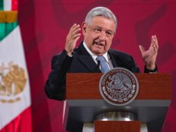 El Presidente López Obrador dice que está en comunicación con el gobierno de Estados Unidos, para reactivar las cadenas productivas. SUN / S. Tapia