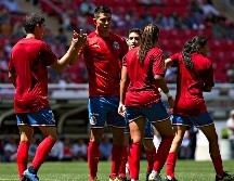Mediante un comunicado oficial, el Club Guadalajara informa que esta noche dará a conocer los detalles de una iniciativa que ayudará a “Inspirar a México” en estos tiempos difíciles de confinamiento en la cuarentena por el coronavirus. IMAGO7 / ARCHIVO