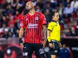 El mediocampista colombiano de Xolos de Tijuana, Edwin Cardona, aseguró que un utilero del equipo fue declarado positivo por COVID-19. Imago7 / ARCHIVO
