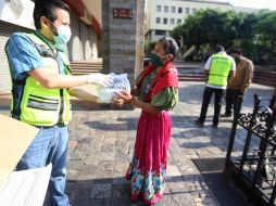 La entrega de estos apoyos se realiza en coordinación con los Sistemas DIF municipales. TWITTER / @DIFJalisco