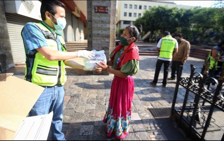 La entrega de estos apoyos se realiza en coordinación con los Sistemas DIF municipales. TWITTER / @DIFJalisco