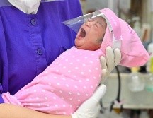 Un bebé se encuentra grave debido a condiciones de su nacimiento y comorbilidad prenatal cardiaca, por lo que se augura un mal pronóstico. AFP / ARCHIVO