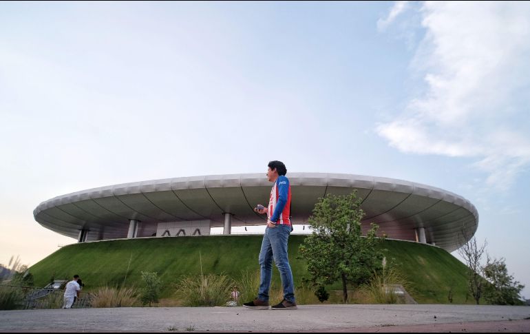 La actividad deportiva profesional y amateur, oficial y a nivel de clubes, tendrá que esperar un poco más. Imago7 / ARCHIVO