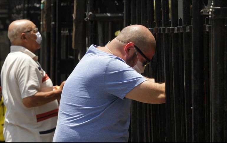López Obrador señala que hasta ahora no se han necesitado las camas porque la curva de contagios, hasta ahora, va horizontal, pero a partir de la nueva proyección que se dará el próximo jueves, se tomarán decisiones. NTX / G. Durán
