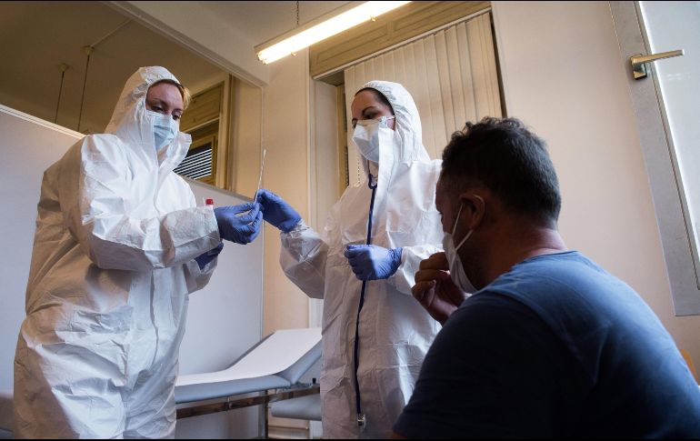 En Suiza el COVID-19 ha causa más de mil 400 muertos. EFE / A. Crinari