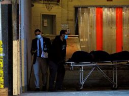 Este miércoles 957 personas fueron hospitalizadas, cuatro más que en la jornada anterior. EFE/P. Foley