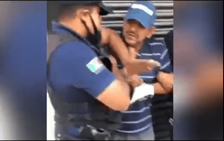 El video de la detención se hizo viral en redes sociales. ESPECIAL