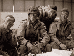 ”Band of Brothers” es una de las series que están disponibles en la plataforma. CORTESÍA