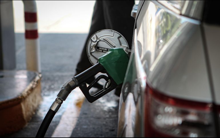 Las ventas internas disminuyeron 20.7% sobre todo por una baja en los precios del diésel, gasolinas y combustóleo. EL INFORMADOR / E. Barrera