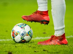 El objetivo es concluir con las nueve jornadas restantes de la temporada a puerta cerrada, siempre y cuando las autoridades den el visto bueno al protocolo de salud desarrollado. AFP / ARCHIVO