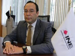 El consejero electoral Ciro Murayama hace pública la medida cautelar en su cuenta de Twitter. NTX / ARCHIVO