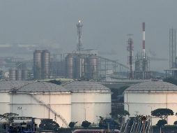 Los ingresos petroleros representan apenas 9.2% del total de recursos públicos del país. AFP/R. Rahman