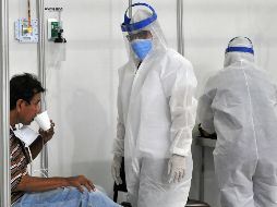 Los pacientes que tienen mayor probabilidad de sobrevivir tienen prioridad en caso de escasez de recursos médicos, a menos que manifiesten lo contrario. AFP/J. Sánchez