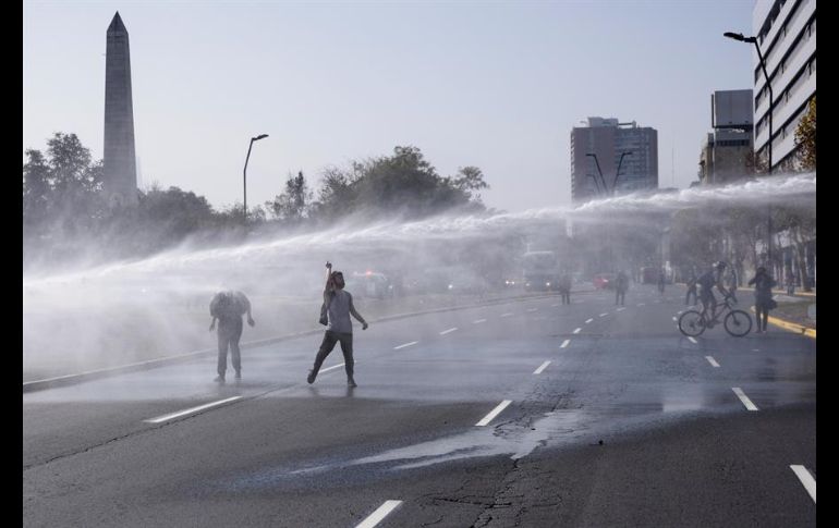 Entre los detenidos hay camarógrafos y fotógrafos de medios de prensa internacional. EFE/A. Valdés