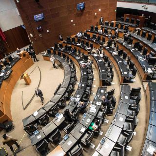 Postergan debate de iniciativa para dar a AMLO presupuesto a modo